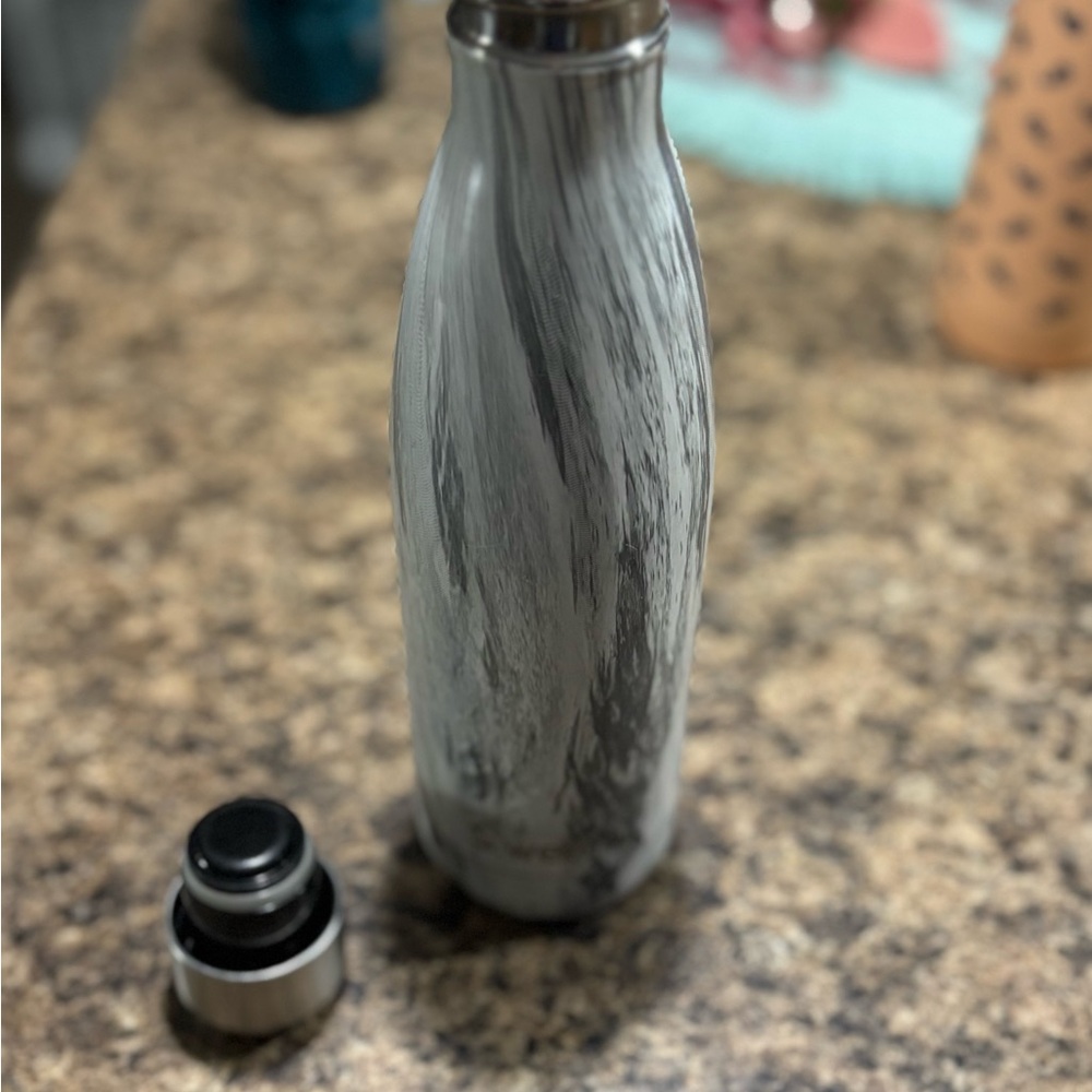 Swell Gray and White Water Bottle